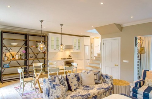 Kalk Bay Casa | Charming Coastal Townhouse at The Majestic