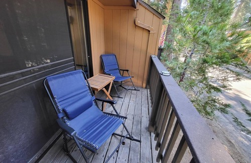 Shaver Lake Condominio | Charming condo in amazing Shaver Lake with Fast WiFi and Hot tub