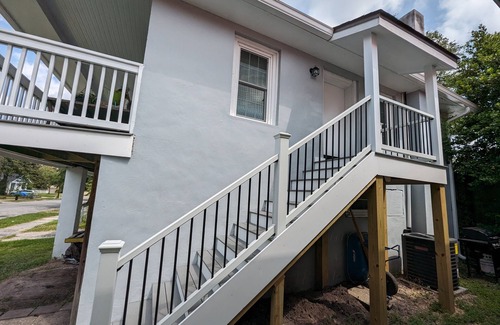 Wilmington Condominio | Charming condo in the Soda Pop district of downtown Wilmington. Pet-friendly!