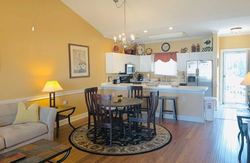 Central Myrtle Beach Apartamento | Charming condo in the center of Myrtle Beach