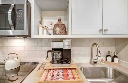Napa Condominio | Charming Condo: King Bed, Pool Access, 2 Patios