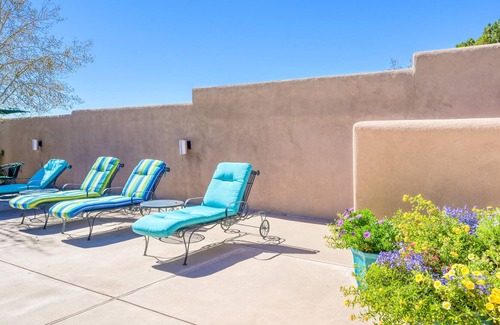 Nambe Pueblo Apartamento | Charming condo with fireplace, patio, grill, W/D, & pool - quiet location