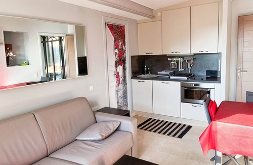 Sainte-Maxime Casa | Encantadora villa contemporánea y confortable con piscina.