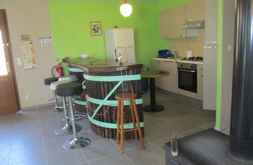 Montpon-Menesterol Casa | Encantadora casa de campo para 6 personas en un entorno verde