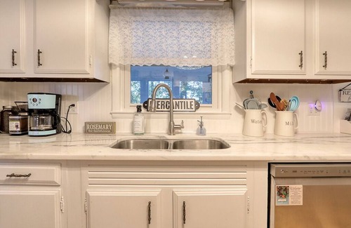 Rehoboth Beach Casa | Charming Cottage at Angola Bay