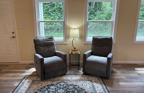 Sparta Cabaña | Charming Cottage at Bridge Over Doubled Waters in Sparta, NC
