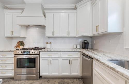 Lafayette Casa | Charming Cottage built in 2019