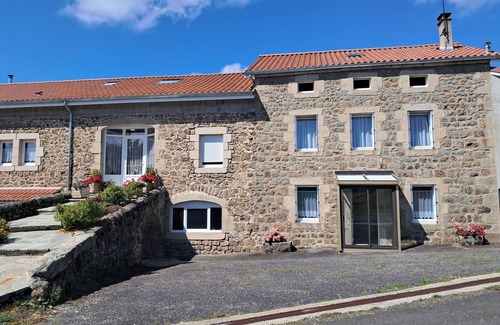 Raucoules Cabaña | Encantadora Casa Rural para 6 con Terraza y Wifi