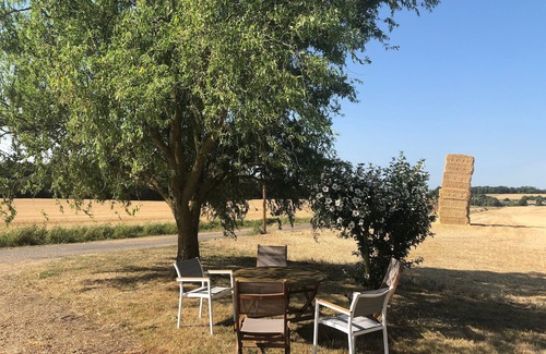 Ponce sur Le Loir Cabaña | Refugio Tranquilo en el Valle del Loir: Amplio, Confortable y Equipado con Acceso FIBRA