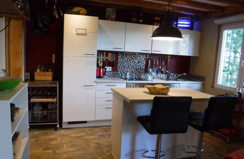 Luxembourg Ardennes Cabaña | Charming Cottage, fully equipped on private road/hiking trail in mature forest.