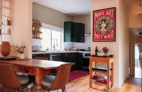 Larkspur Casa | Charming Cottage - Heart of Larkspur, CA n30 days minimum starting Nov 13, 2025