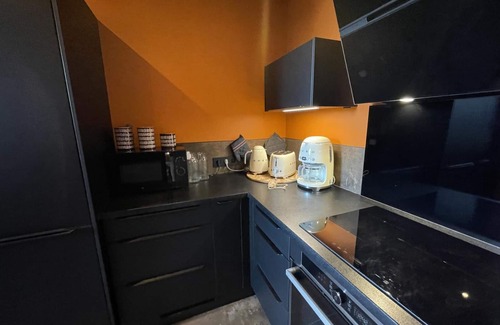 Avoine Cabaña | Encantadora Casa Rural en Avoine con Spa Privado y Jardín