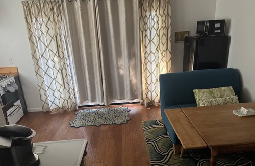 Fetters Hot Springs-Agua Caliente Cabaña | Charming cottage in beautiful Sonoma with HVAC and deck