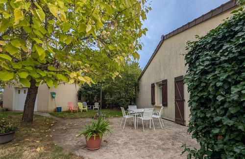 Baraize Cabaña | Casa de vacaciones con jardín privado, cerca de la playa y del lago