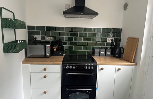 Brecon Cabaña | Charming Cottage in Brecon, sleeps 6 people. Pets welcome!