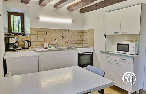 Livet Cabaña | Antiguo Presbiterio: Wifi, Lago, Mascotas, Bébé, Cerca de Evron y Sainte Suzanne