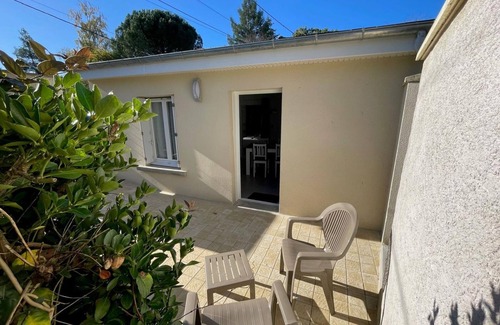 Montbazon Cabaña | Encantadora casa rural en Montbazon con terraza, jardín y parking