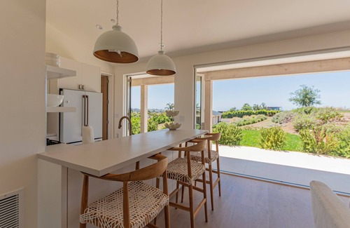 Western Malibu Cabaña | Charming cottage in Malibu Park above Zuma Beach.