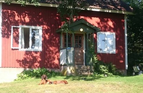 Krylbo Cabina | Encantadora casa de campo en un entorno rural