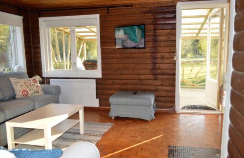 Ockelbo Casa | Charming cottage in tranquil village setting