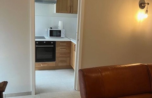 Coulaines Cabaña | Encantador Gîte Rural Cerca de Le Mans, Jardín y Parking Privado