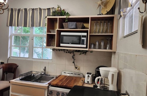 Waterfront Apartamento | Cottage con Encanto Cerca de Road Town