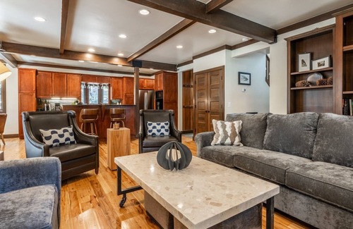 Homewood Cabaña | Charming Cottage on Forested Lot With Community Firepit; Near Ski Resort