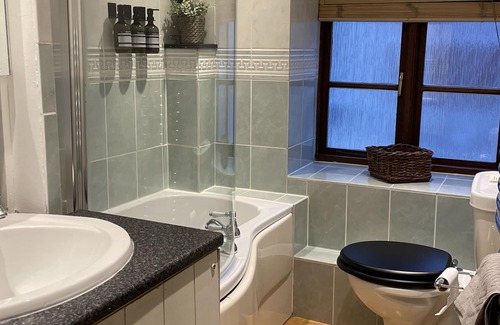 Bicester Cabaña | Charming Cottage Retreat in the Center of Bicester