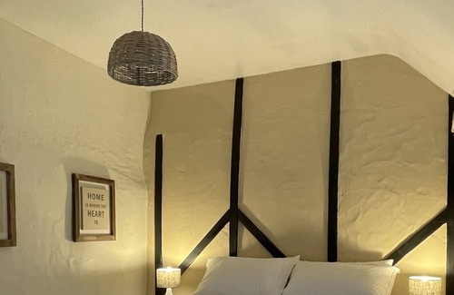 Bicester Cabaña | Charming Cottage Retreat in the Center of Bicester