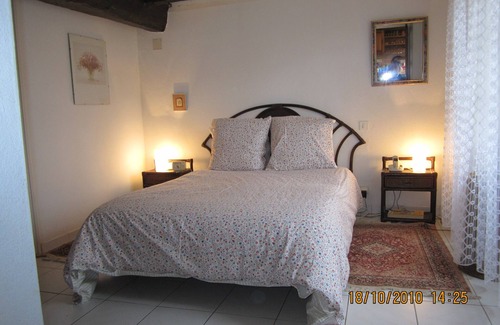 Lunac Otro | Cottage con encanto, entorno tranquilo, vistas impresionantes. Gran jardín privado con piscina.