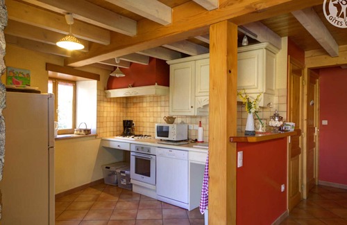Fontanes Cabaña | Agradable casa rural con jardín y terraza, ideal para familias y teletrabajo, admite mascotas