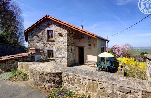 Fontanes Cabaña | Agradable casa rural con jardín y terraza, ideal para familias y teletrabajo, admite mascotas
