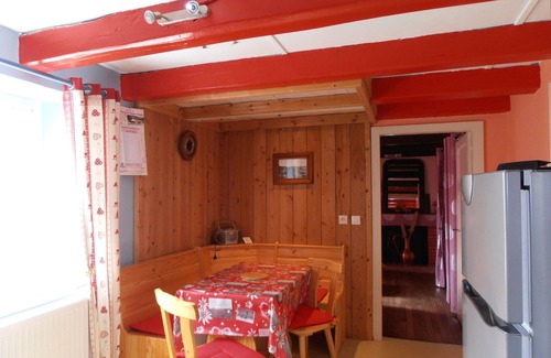 Gerardmer Cabaña | Encantadora casa con terraza, WiFi y garaje para motos en Gérardmer