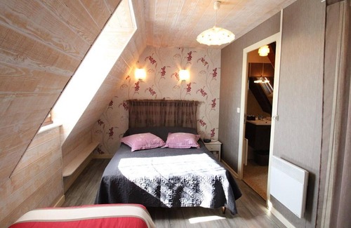 Ladinhac Cabaña | Charming Cottage with Terrace, Near Hiking Routes & Scenic Villages