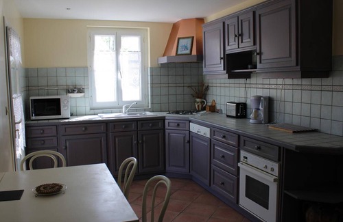 Yviers Cabaña | Casa rural con piscina privada, WiFi y entorno natural