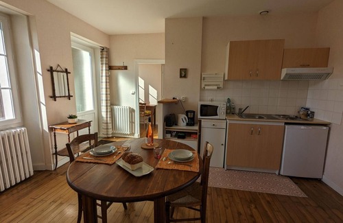 Poursac Cabaña | Acogedora casa rural con jardín privado, WiFi y equipamiento para bebés en tranquilo entorno natural