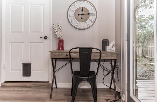 Fellowship Casa | Charming Cottage With Pool Table 15 Min From WEC