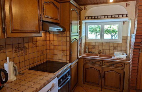 Barret Cabaña | Casa rural independiente con jardín privado, terraza, BBQ, WIFI y cerca de rutas de senderismo
