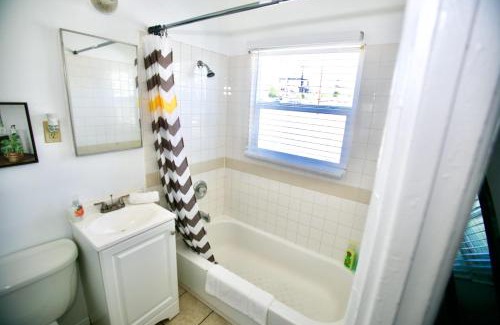 Bankers Hill Casa | Charming Cottages in Bankers Hill