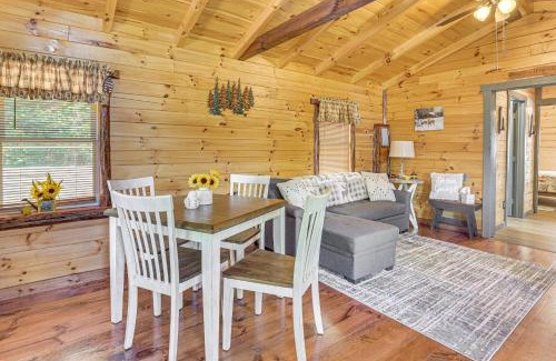 Zanesville Casa | Charming Couples Cabin on 40 Acres in Zanesville