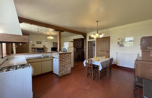 Montvicq Cabaña | Casa rural con Wi-Fi, jardín y barbacoa en Montvicq, cerca de Néris les Bains
