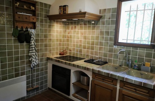 Neoules Casa | Casa provenzal de encanto, ideal para familias