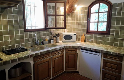 Neoules Casa | Casa provenzal de encanto, ideal para familias