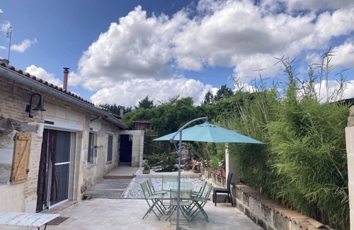 Laruscade Cabaña | Charming country residence