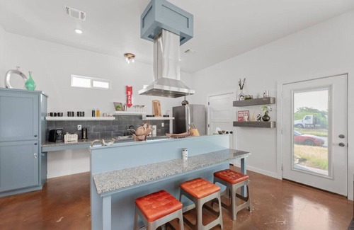 La Grange Casa | Charming Country Retreat Near Winery, and Brewery