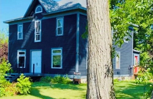 Pierce County Casa | Charming Country Victorian Farm House