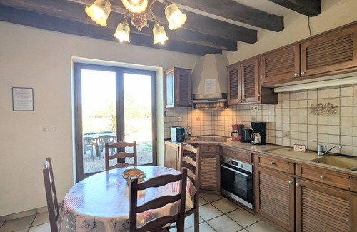 Arthon Cabaña | Acogedora casa rural con jardín, chimenea y garaje, cerca de Châteauroux y la casa de George Sand