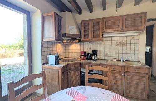 Arthon Cabaña | Acogedora casa rural con jardín, chimenea y garaje, cerca de Châteauroux y la casa de George Sand