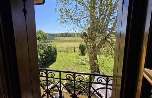 Paulmy Cabaña | Escápate a la serenidad rural en Touraine: Casa de campo con chimenea, jardín privado y WiFi