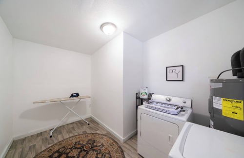 General Krueger Casa | Charming & cozy 3bd 2ba house with Wi-Fi near downtown San Antonio top sights
